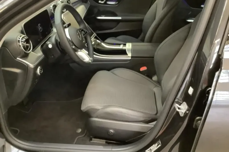 Mercedes-Benz C 220 din 2024 cu 4.845 km - oferta MER120292 - foto 8