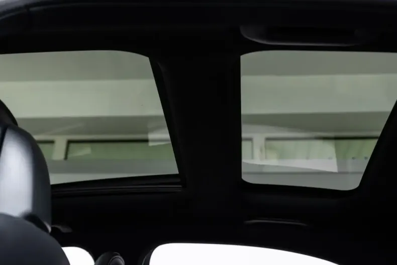 Mercedes-Benz C 400 din 2022 cu 17.230 km - oferta MER120297 - foto 14