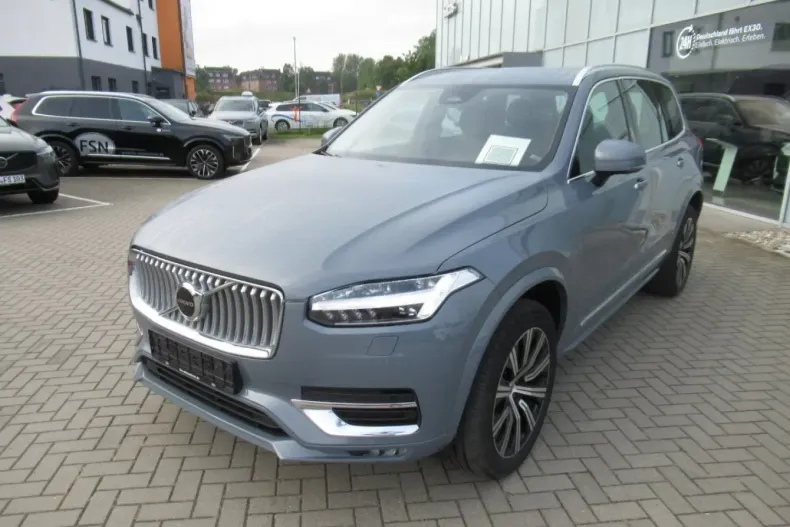 Volvo XC90 din 2022 cu 84.621 km - oferta VOL120301 - foto 2