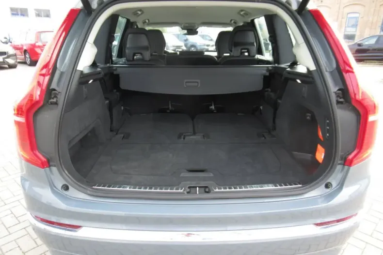 Volvo XC90 din 2022 cu 84.621 km - oferta VOL120301 - foto 5