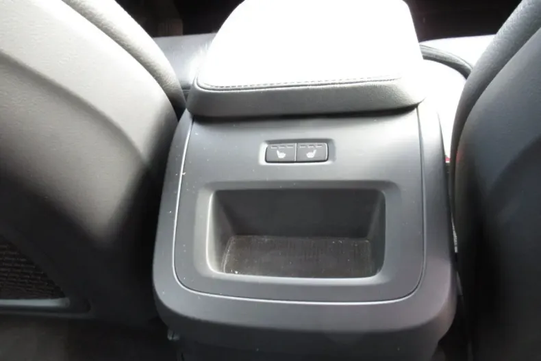 Volvo XC90 din 2022 cu 84.621 km - oferta VOL120301 - foto 11