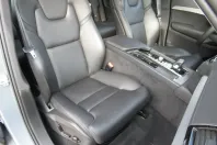 Volvo XC90 din 2022 cu 84.621 km - oferta VOL120301 - foto 12