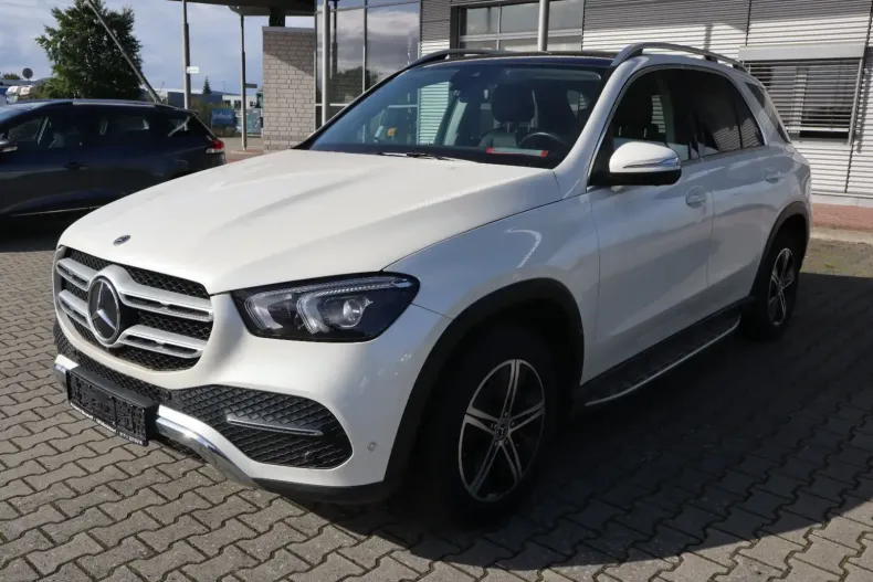 Mercedes-Benz GLE 300 din 2021 cu 95.100 km - oferta MER120304 - foto 3