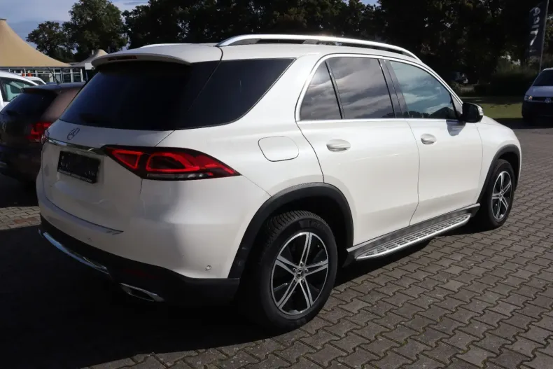 Mercedes-Benz GLE 300 din 2021 cu 95.100 km - oferta MER120304 - foto 5