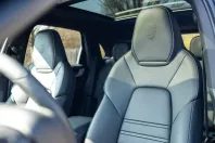 Porsche Cayenne din 2025 cu 4.249 km - oferta POR120319 - foto 9