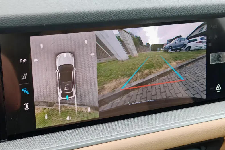 Porsche Cayenne din 2025 cu 49 km - oferta POR120324 - foto 9