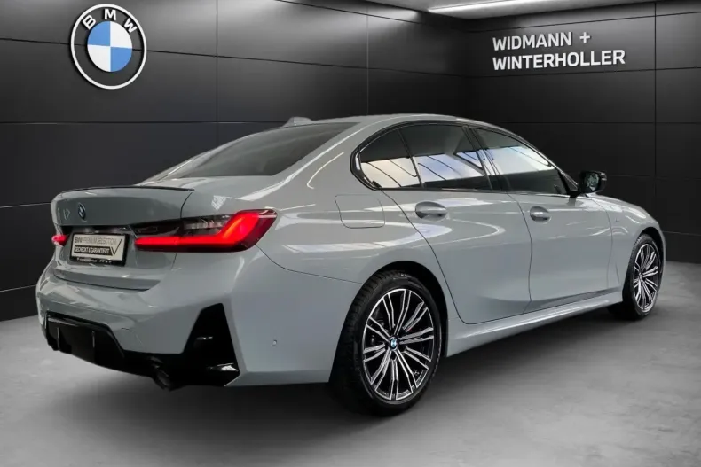 BMW 330 din 2024 cu 11.000 km - oferta BMW120338 - foto 5