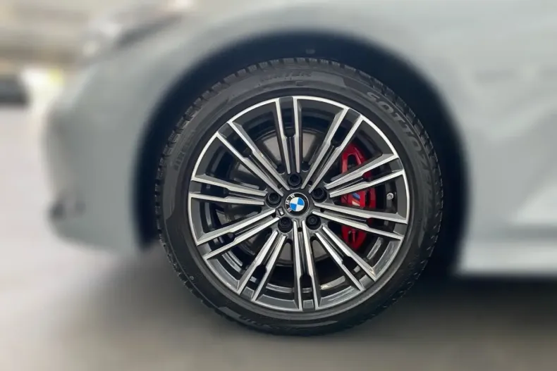 BMW 330 din 2024 cu 11.000 km - oferta BMW120338 - foto 7