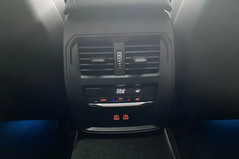 BMW 330 din 2024 cu 11.000 km - oferta BMW120338 - foto 15