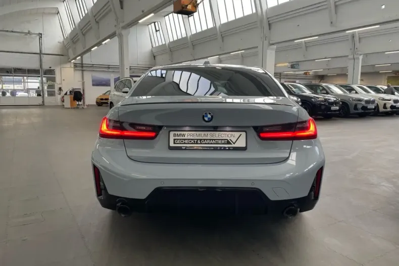 BMW 330 din 2024 cu 11.000 km - oferta BMW120338 - foto 18