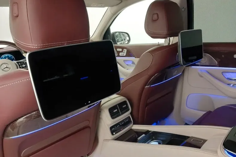 Mercedes-Benz GLS 600 din 2024 cu 17.800 km - oferta MER120341 - foto 5