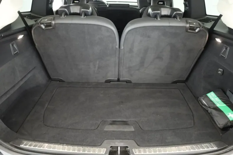 Volvo XC90 din 2023 cu 58.300 km - oferta VOL120342 - foto 8