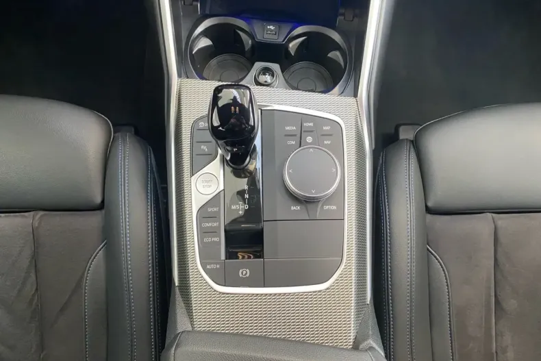 BMW 320 din 2022 cu 53.100 km - oferta BMW120347 - foto 12