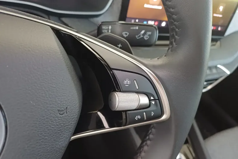 Skoda Octavia din 2025 cu 18.322 km - oferta SKO120350 - foto 13