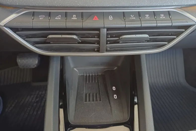 Skoda Octavia din 2025 cu 18.322 km - oferta SKO120350 - foto 18