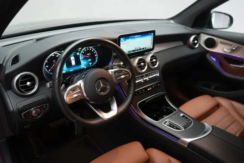 Mercedes-Benz GLC 300 din 2021 cu 87.000 km - oferta MER120351 - foto 9