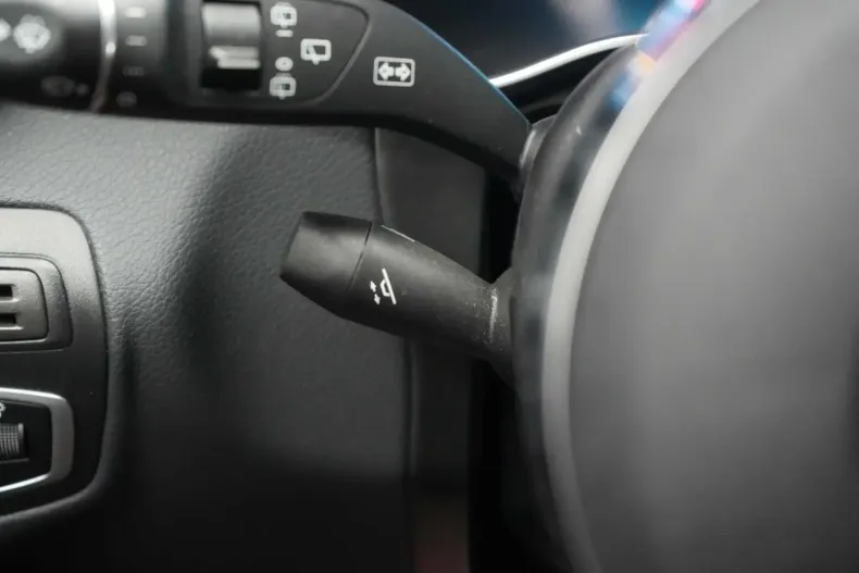 Mercedes-Benz GLC 300 din 2021 cu 87.000 km - oferta MER120351 - foto 15