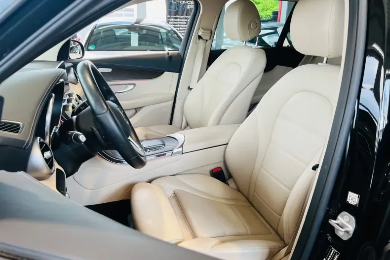 Mercedes-Benz GLC 300 din 2020 cu 85.000 km - oferta MER120355 - foto 30