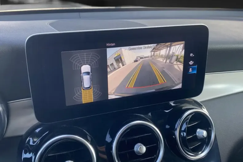 Mercedes-Benz GLC 300 din 2020 cu 79.998 km - oferta MER120356 - foto 20