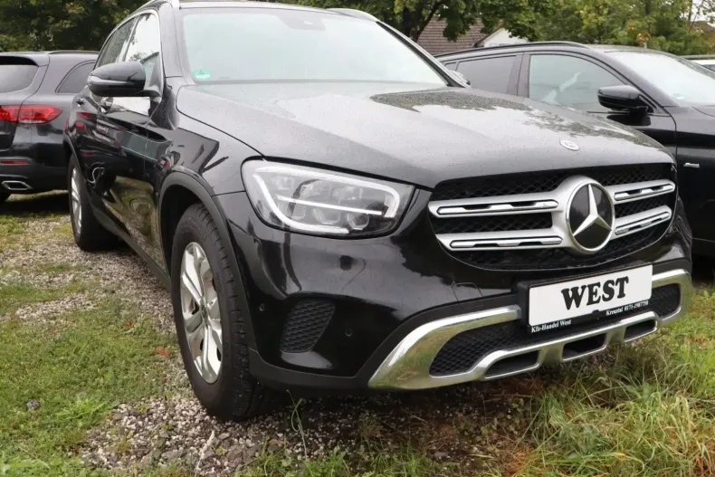 Mercedes-Benz GLC 220 din 2020 cu 99.000 km - oferta MER120357 - foto 4