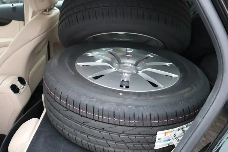 Mercedes-Benz GLC 220 din 2020 cu 99.000 km - oferta MER120357 - foto 11