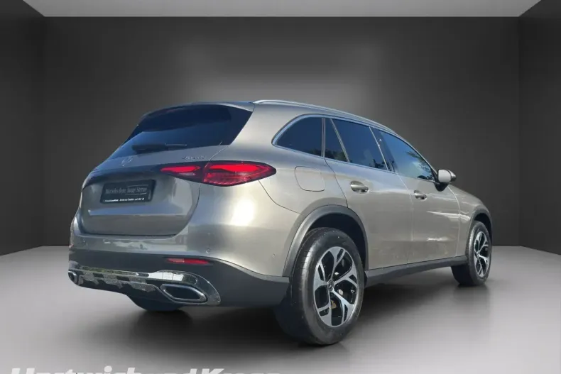 Mercedes-Benz GLC 300 din 2022 cu 4.290 km - oferta MER120358 - foto 7