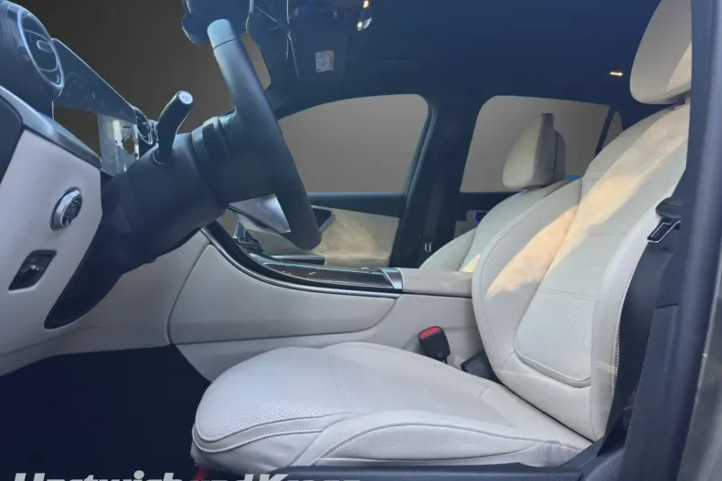 Mercedes-Benz GLC 300 din 2022 cu 4.290 km - oferta MER120358 - foto 14