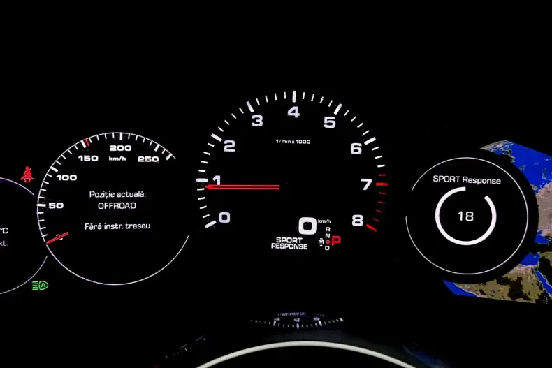 Porsche Cayenne din 2020 cu 65.000 km - oferta POR120364 - foto 35