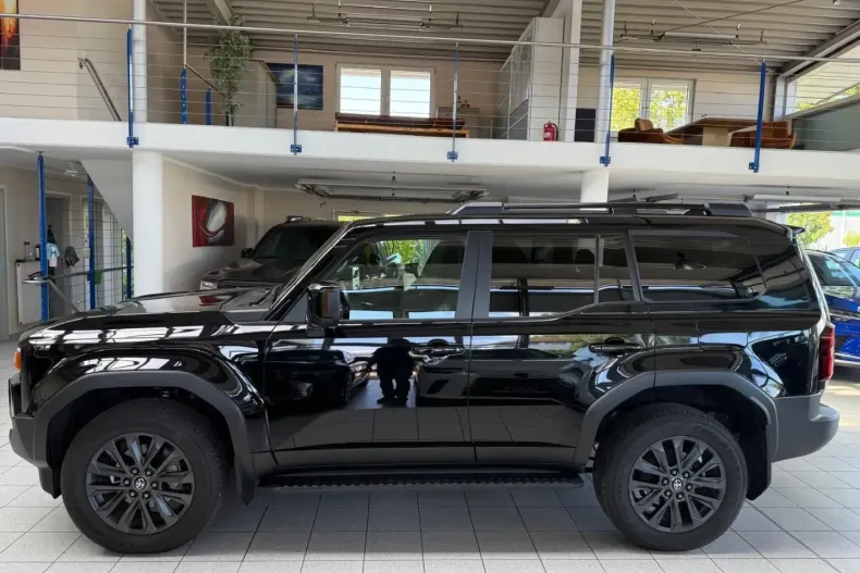 Toyota Land Cruiser din 2024 cu 26.333 km - oferta TOY120366 - foto 5