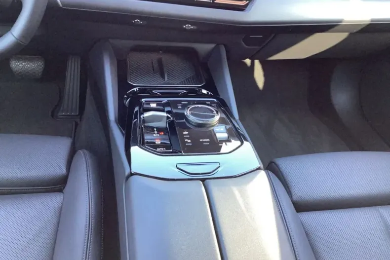 BMW 520 din 2024 cu 48.854 km - oferta BMW120372 - foto 11