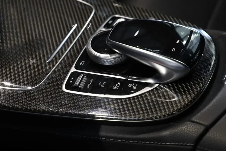 Mercedes-Benz E 300 din 2020 cu 59.263 km - oferta MER120385 - foto 15