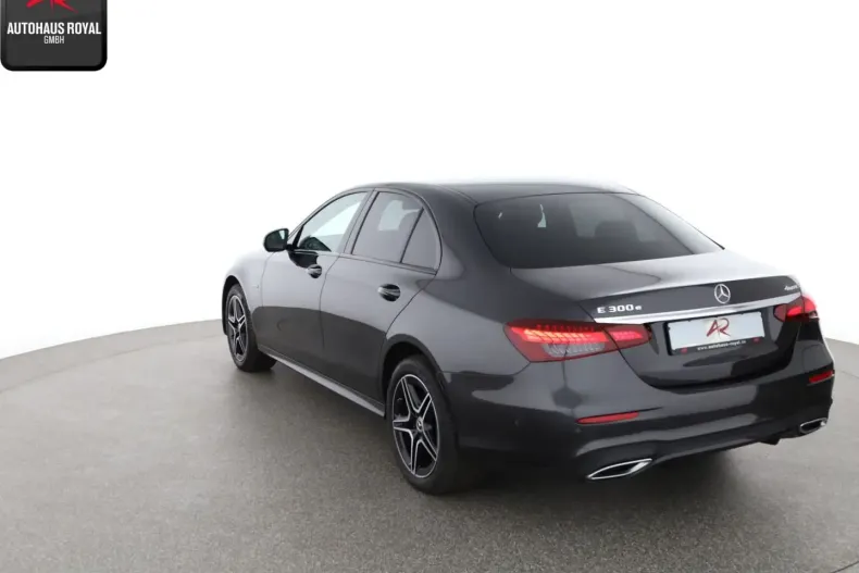 Mercedes-Benz E 300 din 2020 cu 95.954 km - oferta MER120386 - foto 3