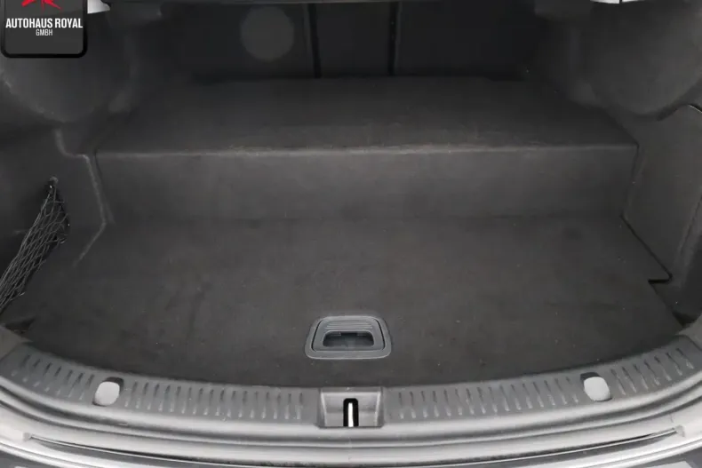 Mercedes-Benz E 300 din 2020 cu 95.954 km - oferta MER120386 - foto 12