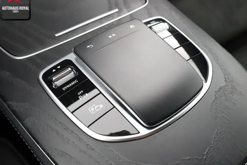 Mercedes-Benz E 300 din 2020 cu 95.954 km - oferta MER120386 - foto 26