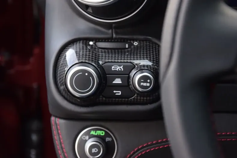 Ferrari Portofino din 2023 cu 1.790 km - oferta FER120388 - foto 19