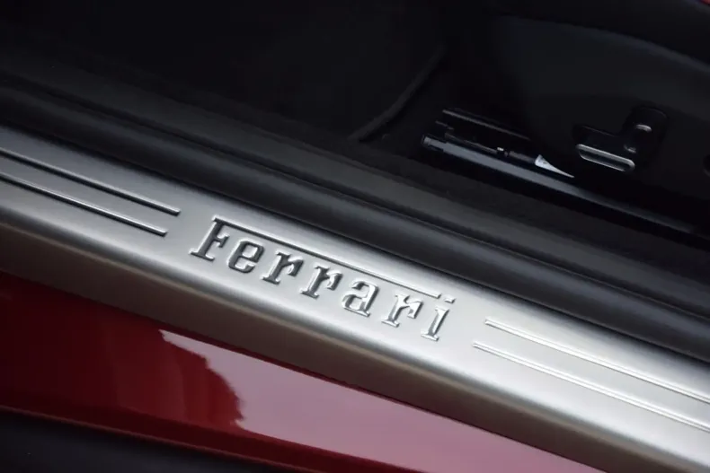 Ferrari Portofino din 2023 cu 1.790 km - oferta FER120388 - foto 34