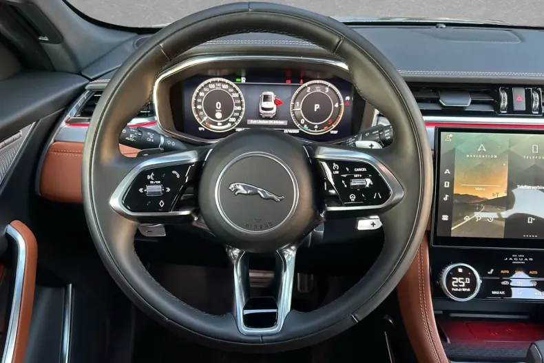 Jaguar F-Pace din 2023 cu 11.500 km - oferta JAG120396 - foto 11