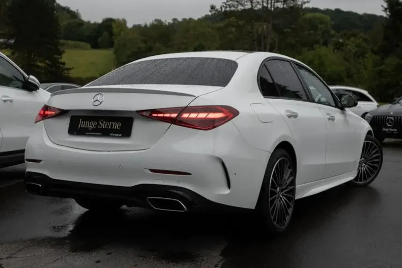 Mercedes-Benz C 300 din 2024 cu 16.474 km - oferta MER120404 - foto 3