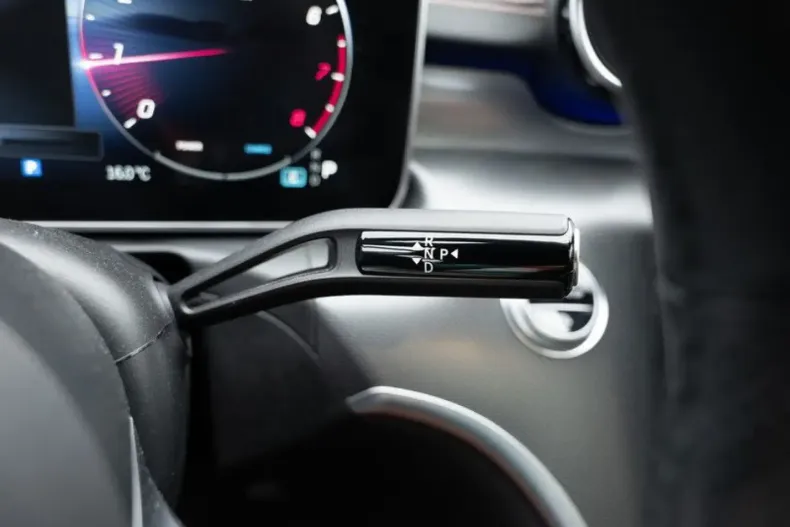 Mercedes-Benz C 300 din 2024 cu 16.474 km - oferta MER120404 - foto 18