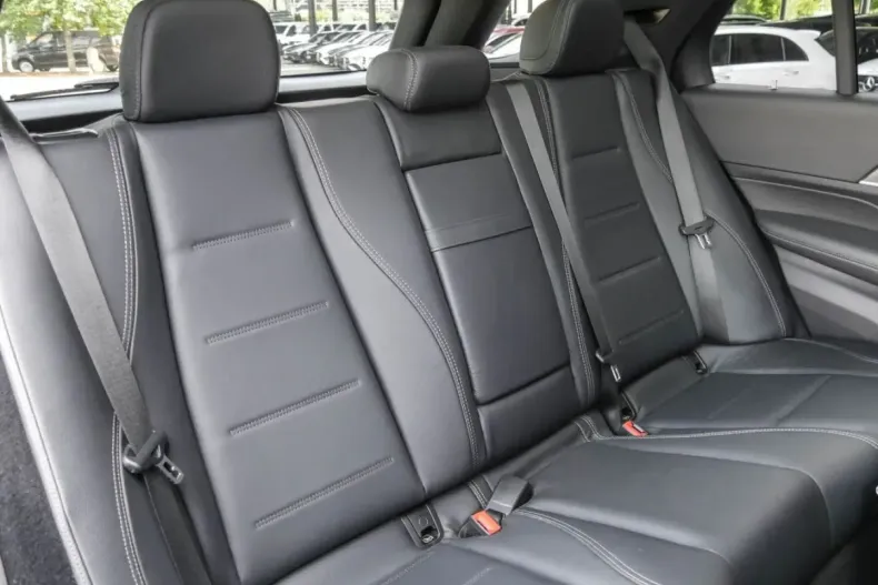 Mercedes-Benz GLE 300 din 2022 cu 39.490 km - oferta MER120422 - foto 4