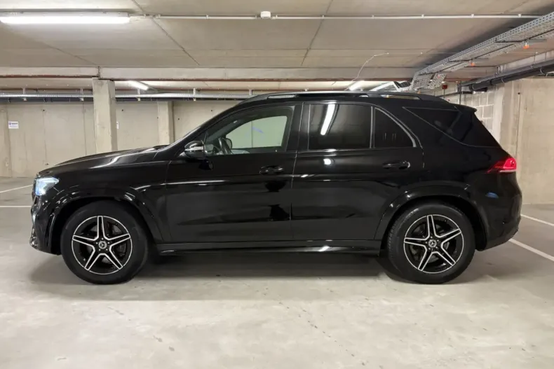 Mercedes-Benz GLE 400 din 2021 cu 63.500 km - oferta MER120425 - foto 2