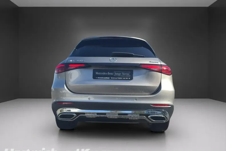 Mercedes-Benz GLC 300 din 2022 cu 4.290 km - oferta MER120428 - foto 6