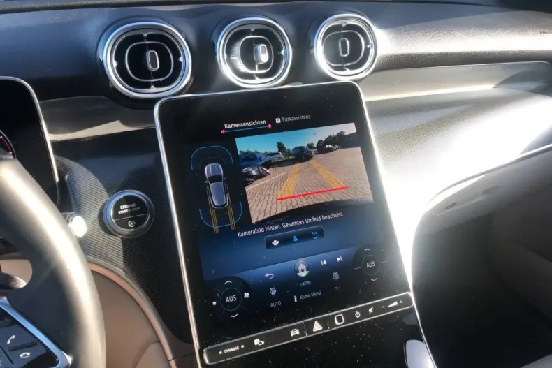 Mercedes-Benz GLC 220 din 2024 cu 12.800 km - oferta MER120429 - foto 14