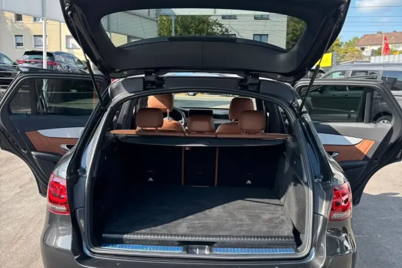 Mercedes-Benz GLC 300 din 2022 cu 44.400 km - oferta MER120430 - foto 20