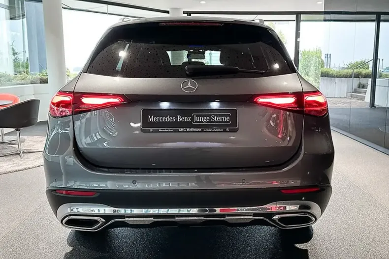 Mercedes-Benz GLC 200 din 2023 cu 30.900 km - oferta MER120431 - foto 4