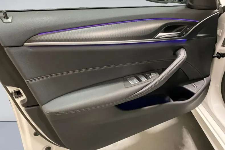 BMW 540 din 2022 cu 81.200 km - oferta BMW120433 - foto 10