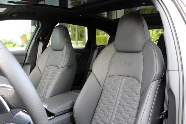 Audi RS6 din 2024 cu 22.130 km - oferta AUD120438 - foto 12