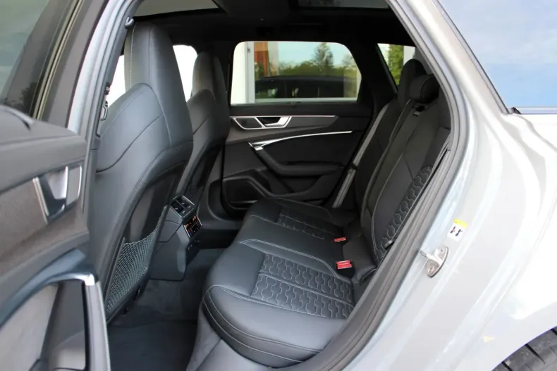 Audi RS6 din 2024 cu 22.130 km - oferta AUD120438 - foto 14