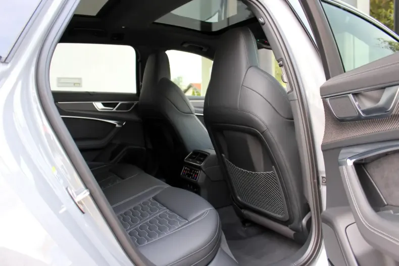 Audi RS6 din 2024 cu 22.130 km - oferta AUD120438 - foto 22