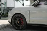 Porsche Cayenne din 2024 cu 3.600 km - oferta POR120439 - foto 4